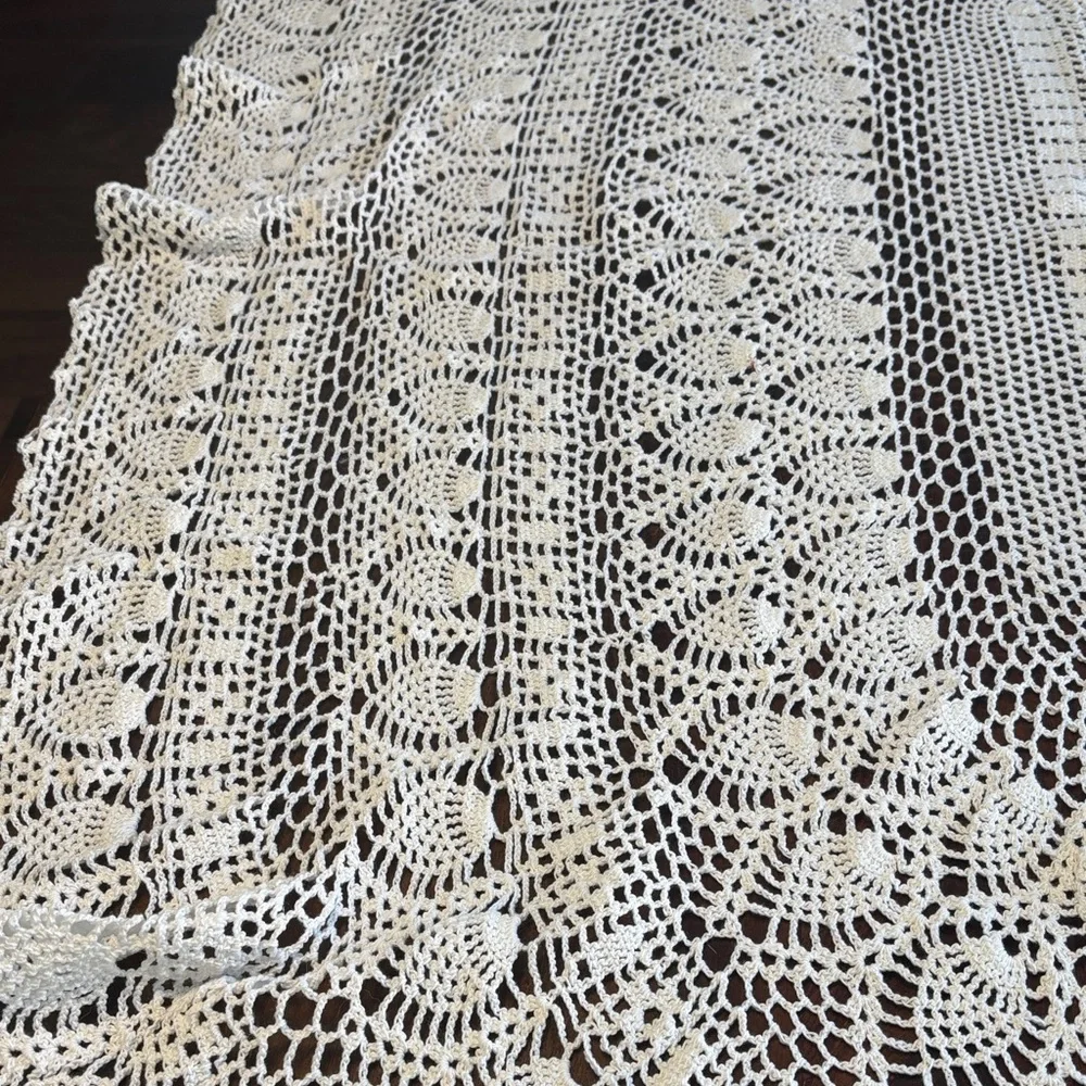 Vintage Large Handmade Oval Crochet Lace Tablecloth - White- OH MY! 36